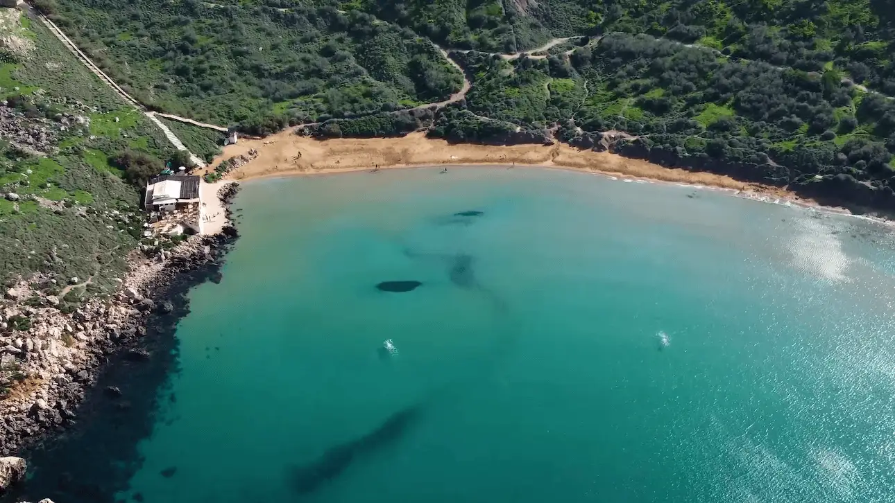 Playa de Riviera Beach en Malta