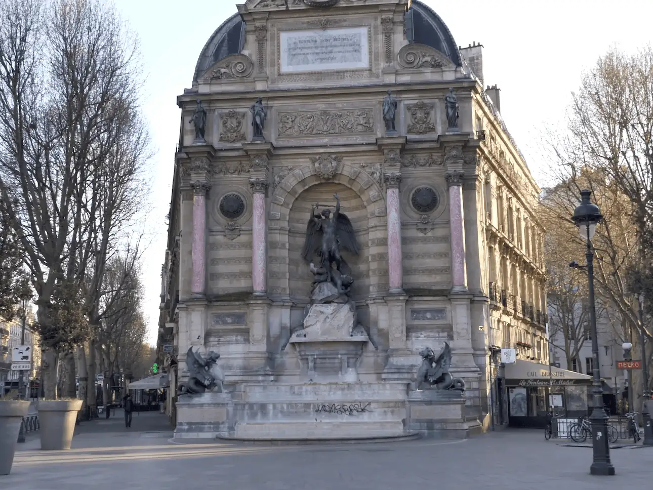 Fuente Saint-Michel del distrito 6 de París