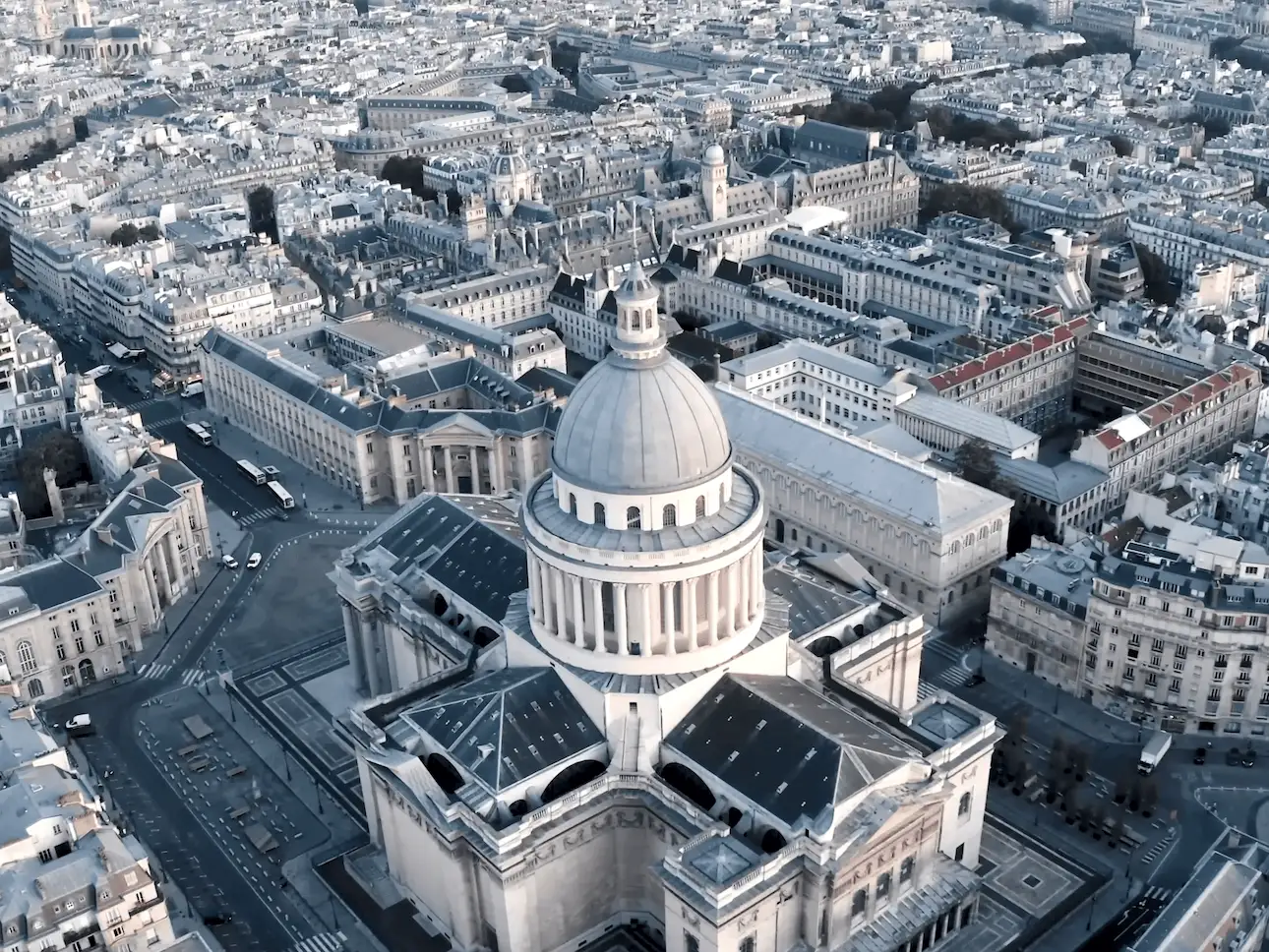 Panteón de París visto desde el cielo