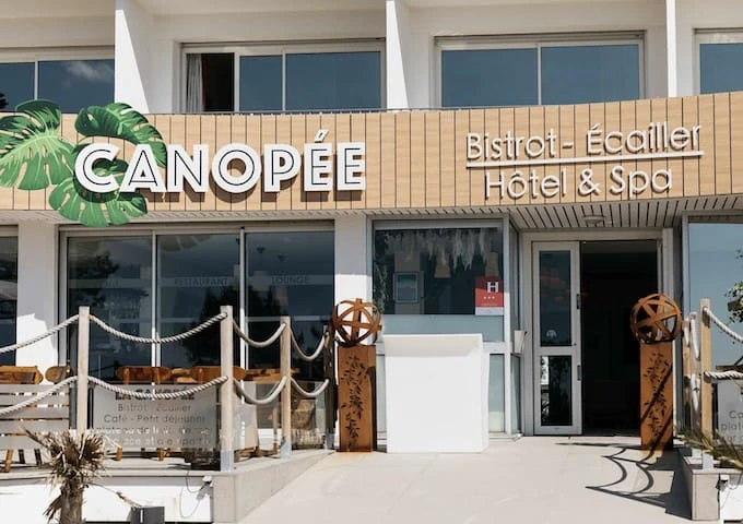 Entrance of La Canopée Hotel in Carnac