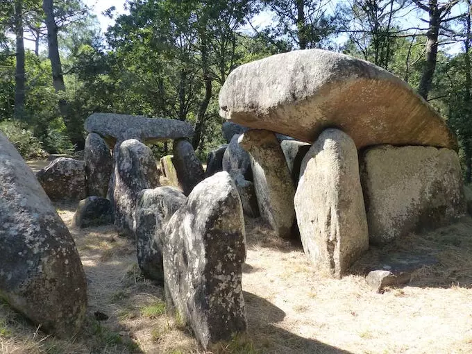 Close-up highlighting the structure of the Dolmen of Kériaval