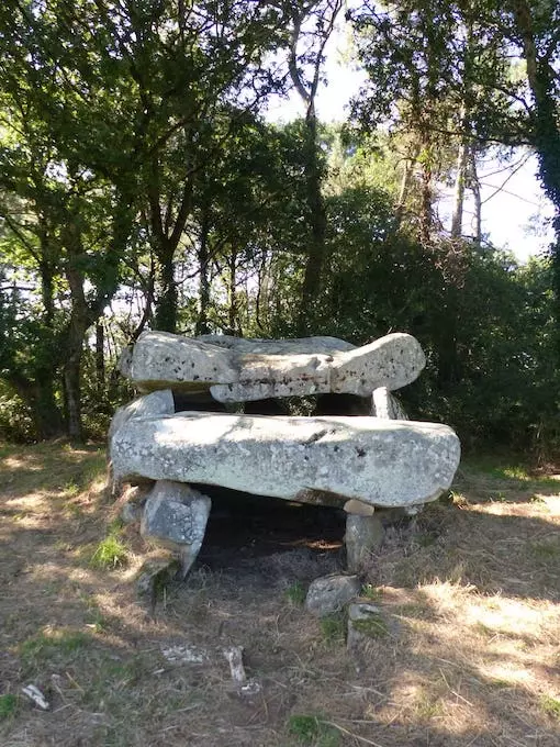 Front view of the Dolmen of Roch Feutet