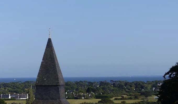 Sea view from the Carnac tumulus