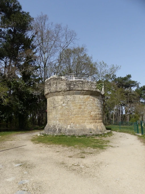 Observation tower at the Kermaux Mill in Carnac