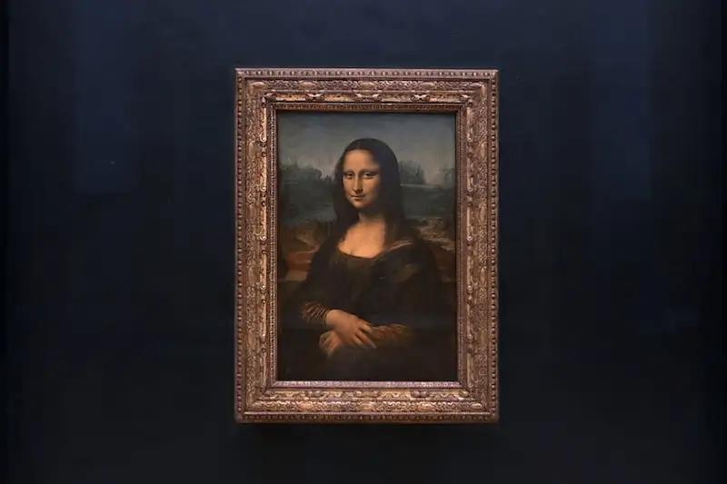 Leonardo da Vinci's Mona Lisa Mona Lisa painting at the Louvre
