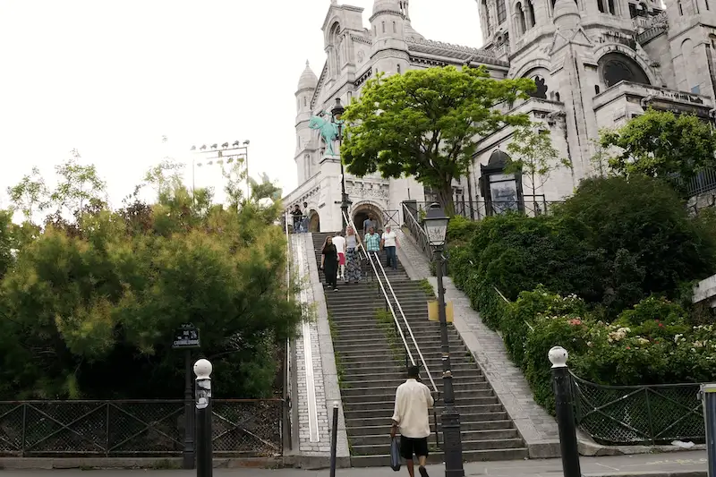Basilica of the Sacré-Cœur Stairway leading to the Basilica of the Sacré-Cœur